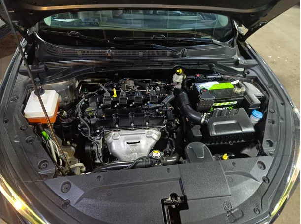 Car image 30