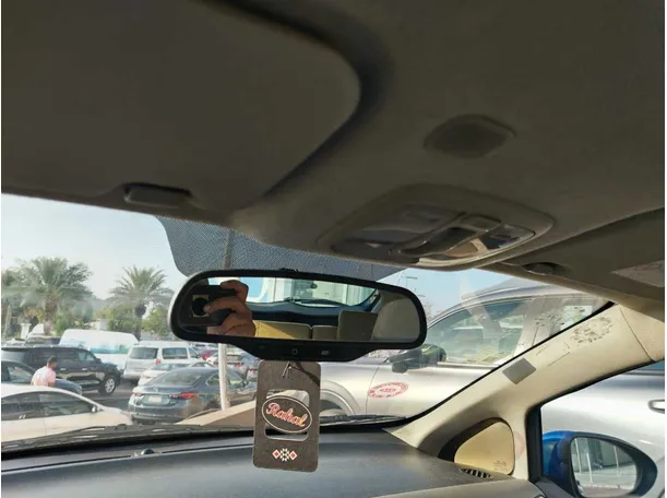 Car image 32
