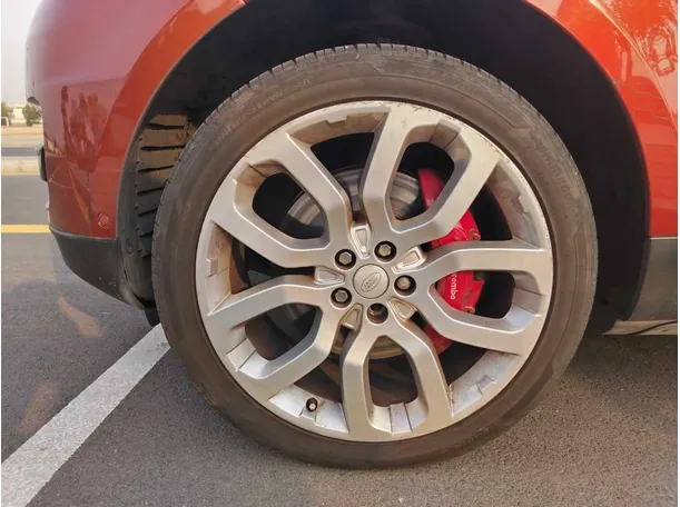 Car image 10