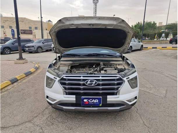 Car image 26