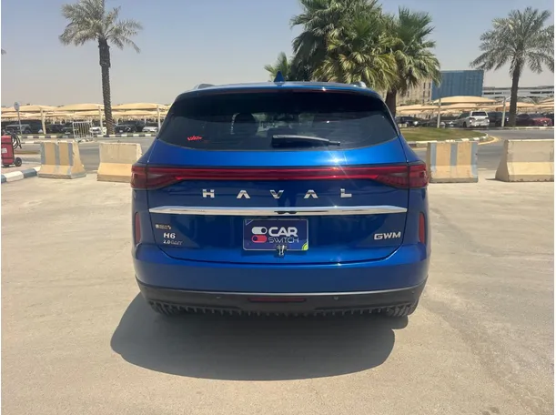 Car image 6