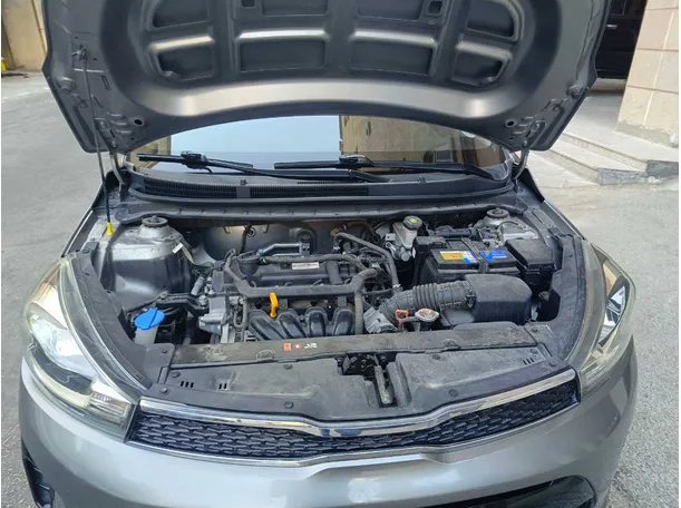 Car image 29