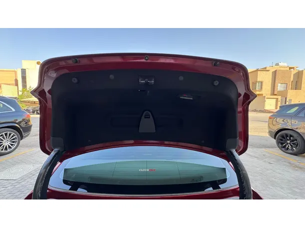Car image 22