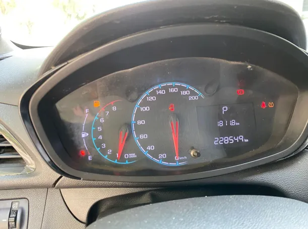 Car image 17
