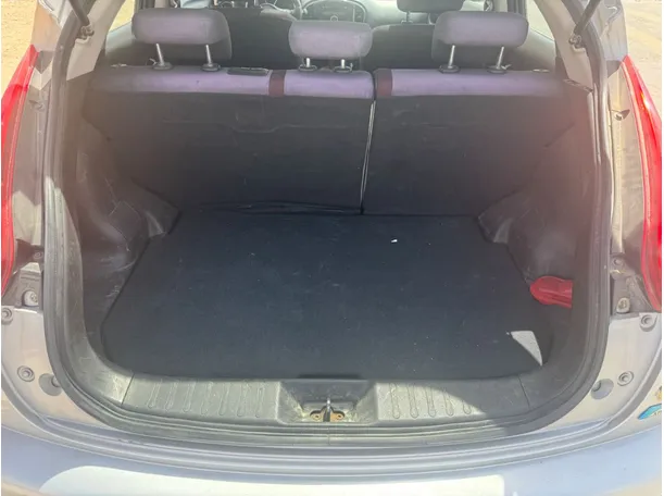 Car image 20