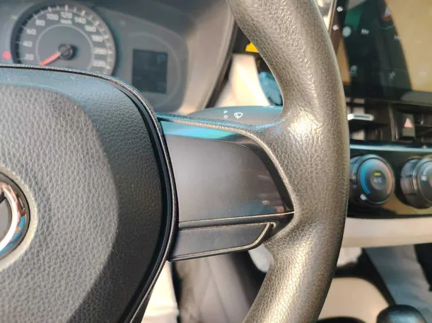 Car image 34
