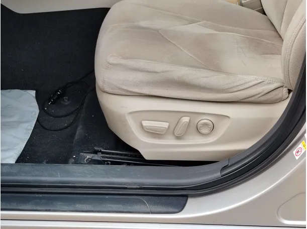 Car image 33