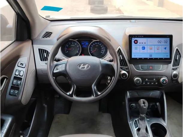 Car image 22