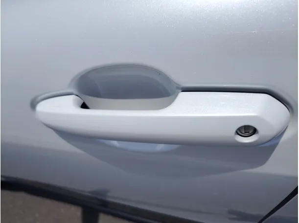 Car image 31