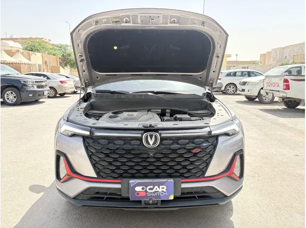 Car image 30