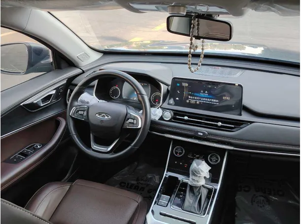 Car image 24