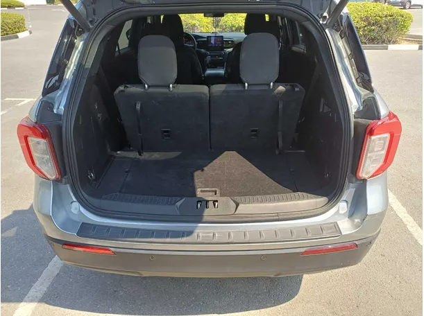 Car image 20