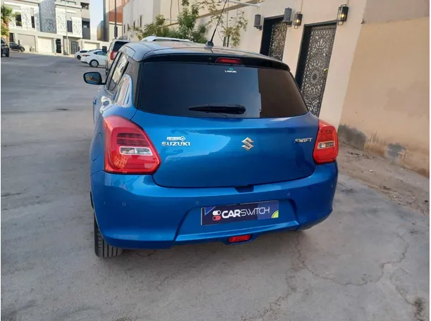 Car image 6