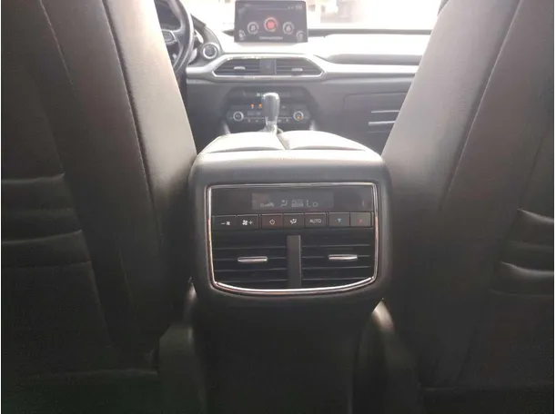 Car image 33