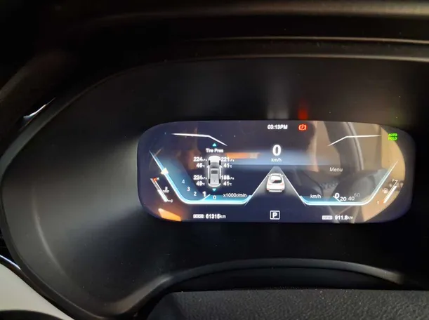 Car image 13