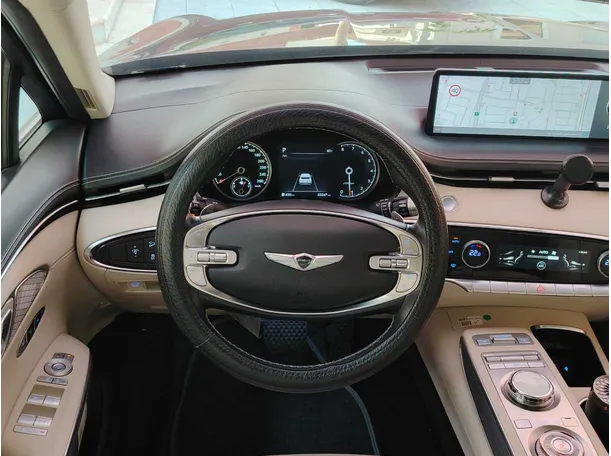 Car image 23