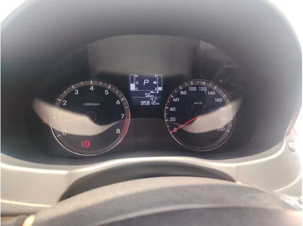Car image 24