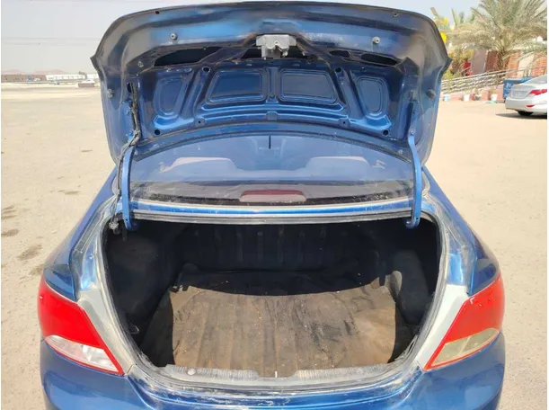 Car image 23
