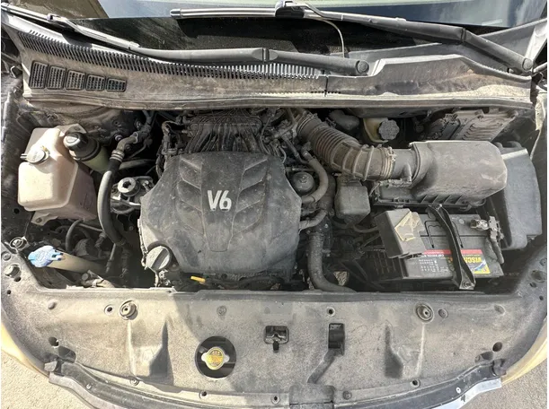 Car image 24