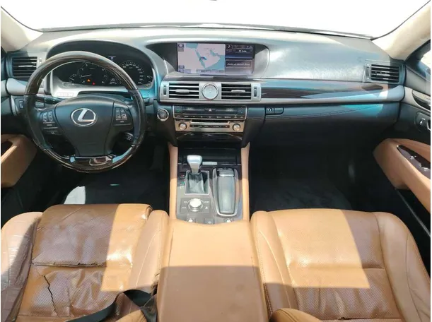 Car image 22