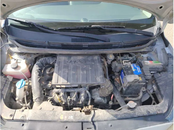 Car image 25