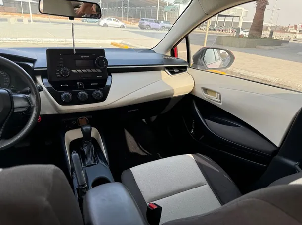 Car image 16