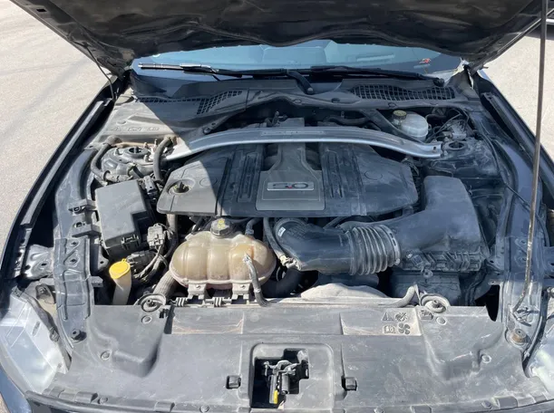 Car image 17