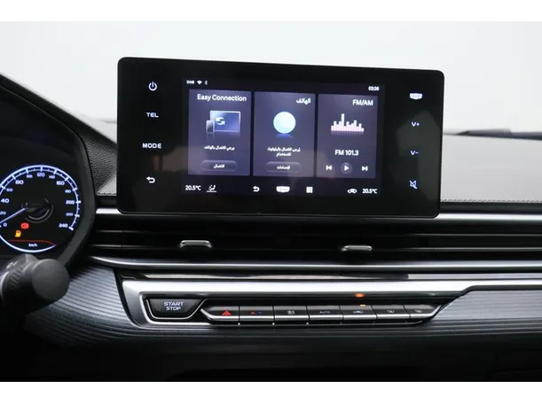 Car image 5