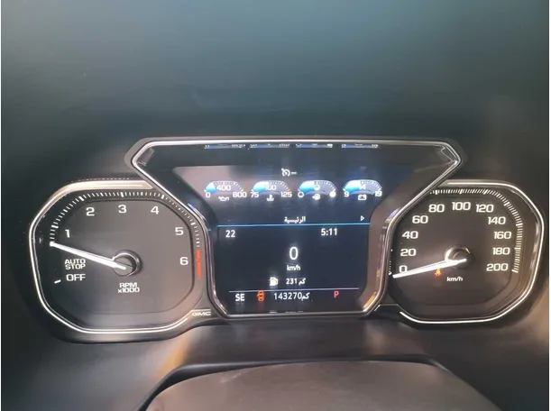 Car image 19