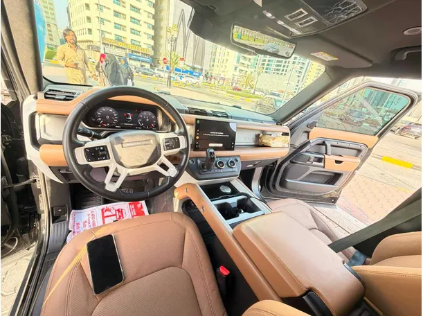 Car image 13