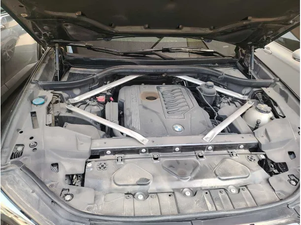 Car image 49