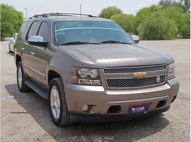Car image 4