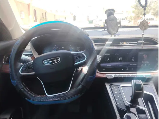 Car image 20