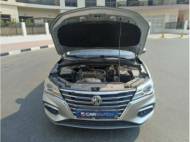 Car image 19