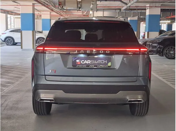 Car image 6