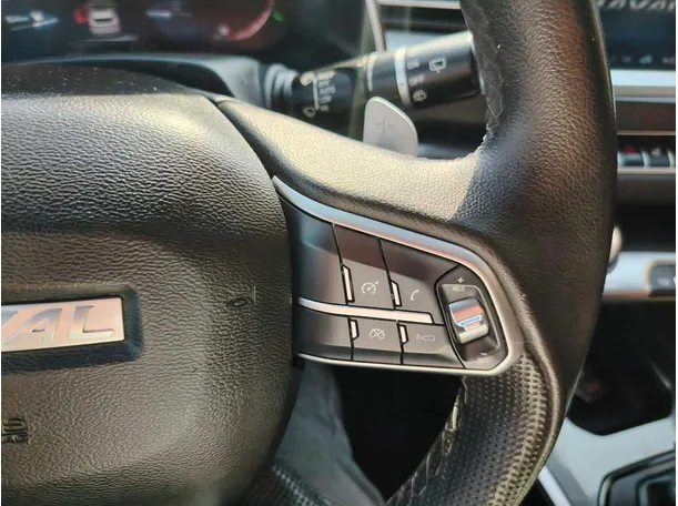Car image 36