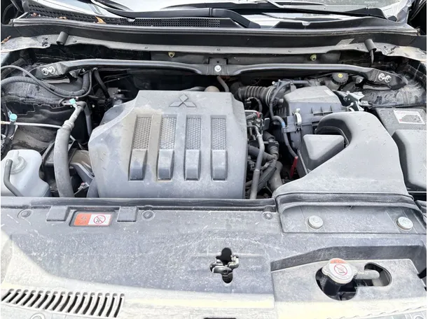 Car image 26