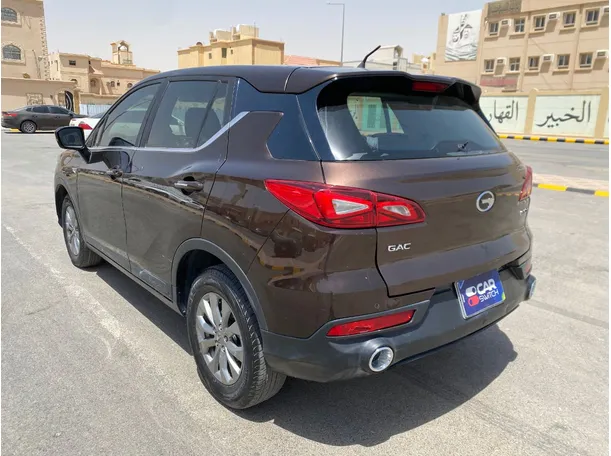 Car image 7