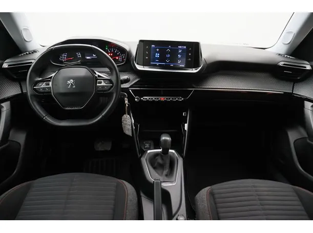 Car image 14