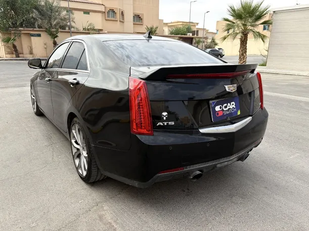 Car image 7