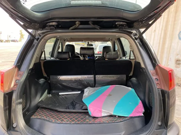 Car image 18
