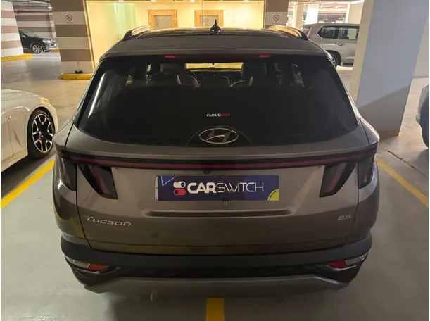 Car image 6
