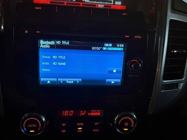 Car image 35