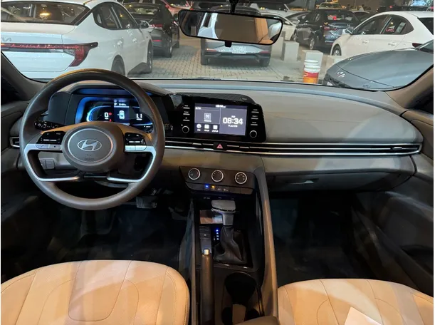 Car image 7