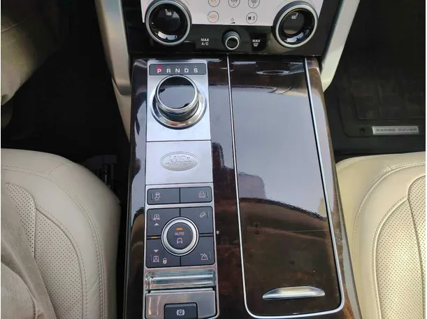 Car image 23