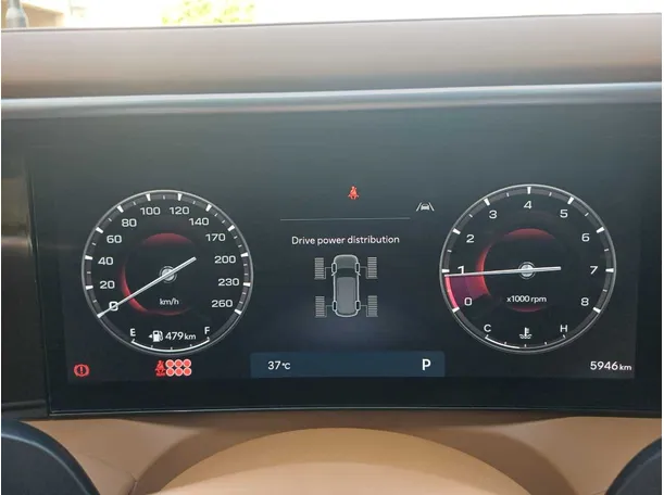 Car image 18