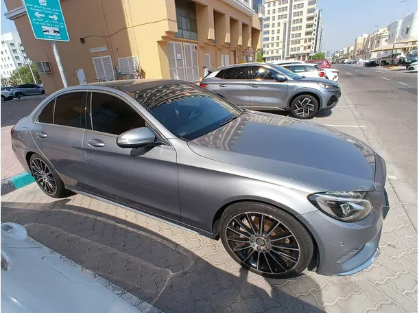 Car image 8