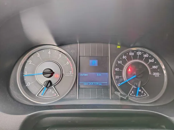 Car image 29