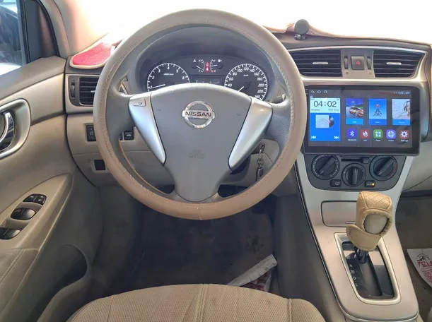 Car image 17
