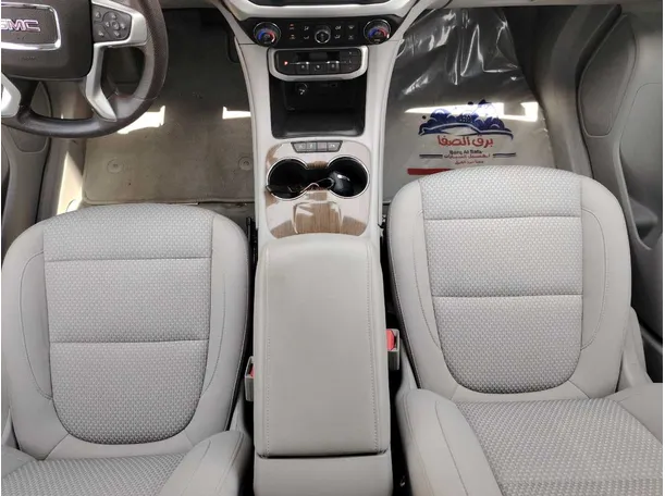 Car image 18
